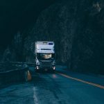 Jak wybierać najlepsze części do ciężarówek – poradnik dla kierowców i właścicieli firm transportowych