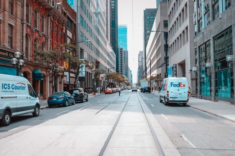 Dlaczego rama kratownicowa robi różnicę? Poznaj najbardziej wytrzymały furgon na polskim rynku